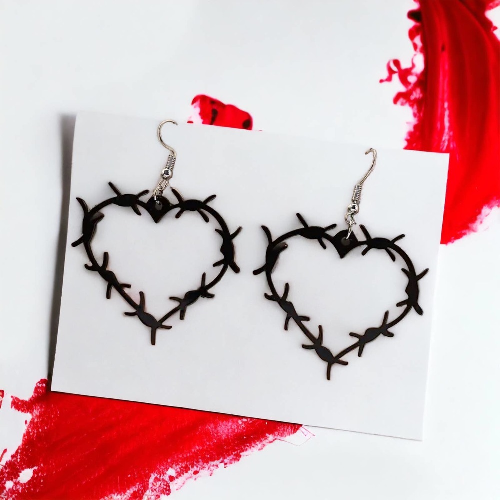 Reputation Barbed Wire Heart Earrings Statement Eras Tour Swiftie Gift Box NEW